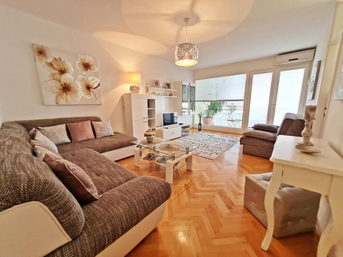 Beach Apartment Ivana Omiš Esterno foto